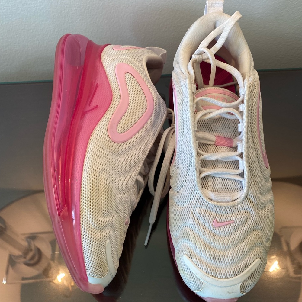 Nike Air Max 720 Pink